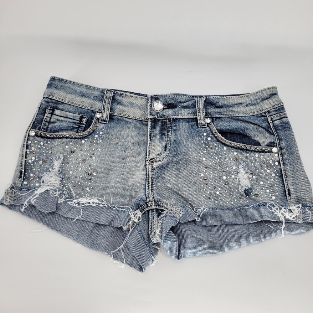 Almost Famous Womens Size 7 Distressed Rhinestone Embellished Denim Shorts Blue